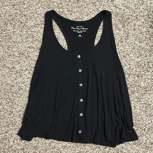 Hollister Tank